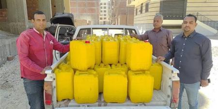 الرقابة التموينية تضبط طن زيوت طعام مجهول المصدر داخل سيارة نقل بالأقصر