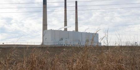 بين حماية الكوكب وحسابات الأرباح.. لماذا تضغط آبل وأمازون لتخفيف قيود انبعاثات الكربون؟