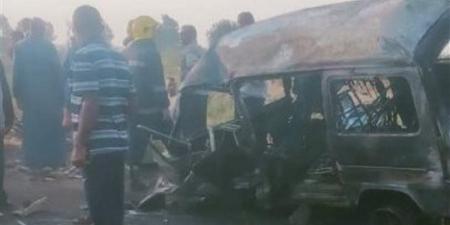 إصابة 4 أشخاص فى حادث بطريق قنا الصحراوى الغربى