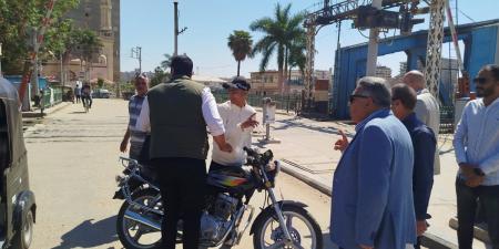 محافظ الدقهلية يضبط أول دراجة نارية "موتوسيكل" بعد قراره بحظر التلوث السمعي