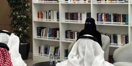 الروائية سعاد عسيري تستعرض تجربتها السردية في أمسية أدبية بجازان