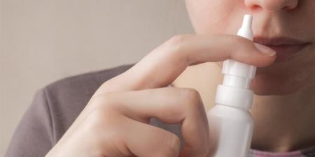 بخاخ أنفي بجرعتين ينقذك من "الضباب الدماغي"