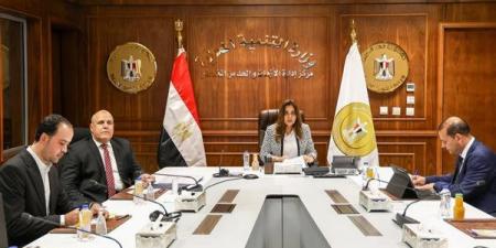 وزيرة التنمية المحلية والبيئة تتابع منظومة التصالح على مخالفات البناء بالمحافظات