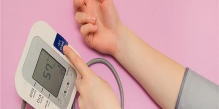 كم مرة يجب قياس ضغط الدم في المنزل؟