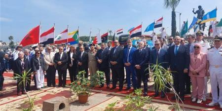 عروس البحر المتوسط تحتفل بذكرى تأسيسها.. موكب احتفالي ينطلق من شارع فؤاد لوضع الزهور أمام تمثال الإسكندر الأكبر