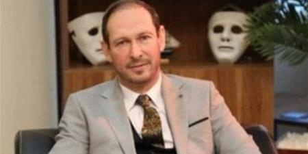 رئيس قطاع المسرح يشهد عرض «أعراض انسحاب» بالإسكندرية