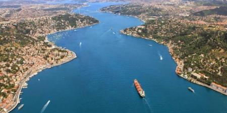 هل ينهار الاقتصاد العالمي بسبب إغلاق هرمز؟ (فيديو)