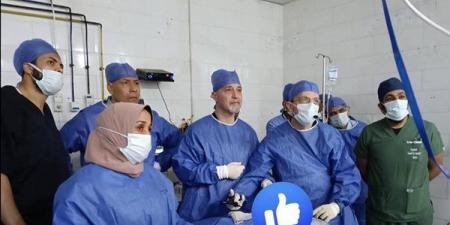 إجراء تدخلات جراحية دقيقة باستخدام أحدث تقنيات جراحات المناظير بمستشفى قنا العام