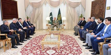 عاجل|مصادر: وزير الخارجية الإيراني غادر إسلام آباد بعد مشاورات مع المسؤولين الباكستانيين