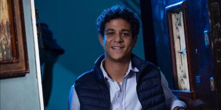 أحمد داش: شخصيتي في “هاملت” مرهقة نفسيًا.. والعمل مع هند صبري وطارق لطفي إضافة كبيرة