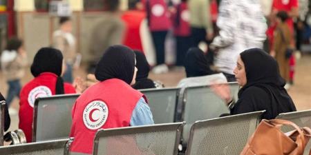 "زاد العزة" الـ182.. الهلال الأحمر يدفع بـ105 آلاف سلة غذائية وأطنان من الأدوية العلاجية
