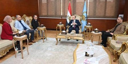 محافظ الغربية يستقبل مساعد وزير الصحة لقطاع الطب العلاجي