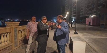 محافظ الدقهلية يتفقد أعمال تعزيز الخدمات وإنشاء غرفة عمليات بممشى المنصورة