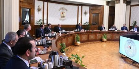 مدبولي يوجه بالإعلان عن مبادرة تحفيزية للمصانع والمنازل للتحول إلى الطاقة الشمسية