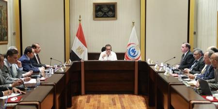 وزير الصحة يصدر توجيهات حاسمة لرفع جودة الخدمات الطبية المقدمة للمواطنين