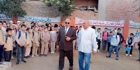 وكيل "تعليم الفيوم" يوجه بسرعة إنهاء تقييمات أبريل والاستعداد لامتحانات نهاية العام