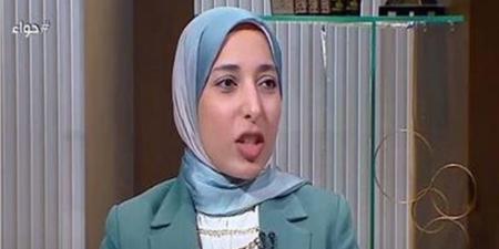 هل يجوز للحائض حمل حقيبة بداخلها مصحف؟.. أمينة الفتوى تجيب