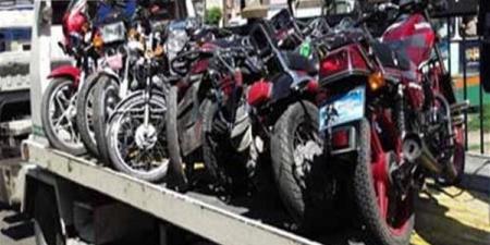 رصد 1125 مخالفة لقائدي دراجات نارية لعدم ارتداء الخوذة