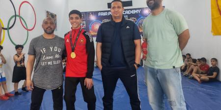 عبدالله حسونة يتألق في بطولة إفريقيا للمصارعة ويخطف التريند بحركة “الخداع الذهبي”