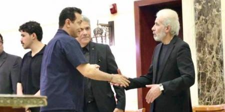 مصطفي شعبان يقدم واجب العزاء في الراحل عبد الرحمن أبو زهرة