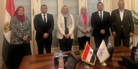 جامعة عين شمس تناقش رؤية مستقبلية لتعزيز دور مركز تعليم الكبار