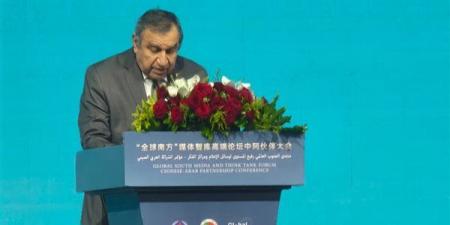 عصام شرف: العلاقات العربية الصينية تدخل مرحلة استراتيجية جديدة قائمة على التنمية والشراكة المتوازنة