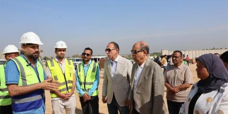 محافظ المنيا يتفقد محطة معالجة الصرف الصحي بالشيخ فضل