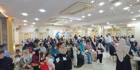 نائب محافظ الجيزة يشهد حفل تخريج ٨٠ متحرر من الأمية ضمن مشروع نور حياتهم بمركز البدرشين