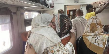 السكة الحديد تُسيّر رحلة جديدة لنقل الأشقاء السودانيين ضمن مشروع "العودة الطوعية"