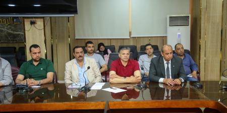 كفرالشيخ تعقد اجتماعًا لوضع خطة متكاملة للتعامل مع الكلاب الحرة