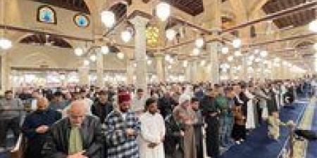 الدين لا يحارب الفرح بل ينظمه.. عمرو الورداني: «وكلوا واشربوا ولا تسرفوا» ميزان للاتزان الإنساني