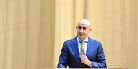 وزير التعليم يشدد على مراجعة امتحانات اللغة العربية والدين قبل انطلاقها