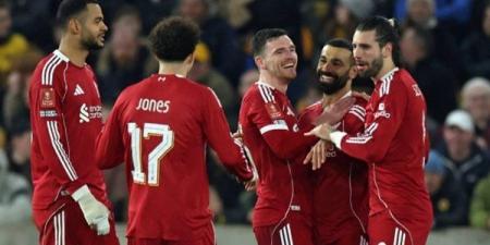 سلوت يعلن تشكيل ليفربول أمام أستون فيلا.. موقف محمد صلاح