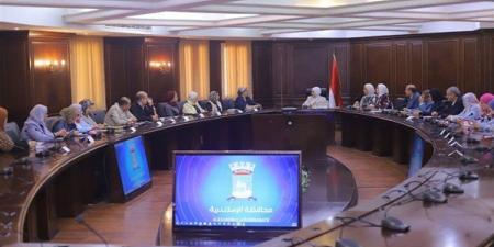 نائب محافظ الإسكندرية تبحث مع لجنة "اليونسكو" آليات تنفيذ مبادرة "أنا متعلم مدى الحياة" لبناء الإنسان