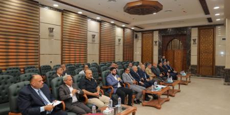 نقيب المهندسين وهيئة مكتب النقابة العامة يعقدون اجتماعًا مع رؤساء النقابات الفرعية