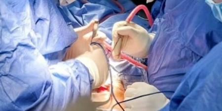 أب يتهم طبيبًا في مستشفى البدرشين بالتسبب في بتر عضو حساس لنجله.. تفاصيل