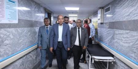 محافظ المنيا يتفقد مستشفى التأمين الصحي