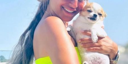 النهاردة أوحش يوم في حياتي.. منة فضالي تودع كلبها بكلمات مؤثرة: كان ابني
