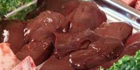 هل يجوز تناول الكبدة والعكاوي ساخنة فور ذبح الأضحية؟.. عبد المنعم خليل يُجيب