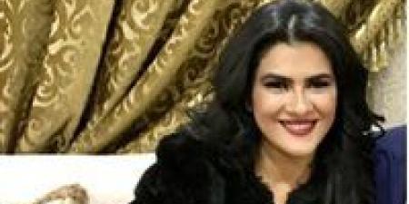 بعد قليل.. انطلاق أولى جلسات محاكمة ياسمينا المصري بتهمة الإساءة لـ أشرف زكي