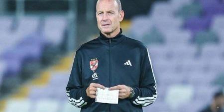 شوبير يكشف تفاصيل أزمة الأهلي مع توروب.. والمدرب يطلب خطة الموسم الجديد