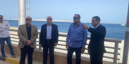 بحث إنشاء ساحات جديدة لاستيعاب حركة الشاحنات والحركة السياحية بمينائي سفاجا والغردقة