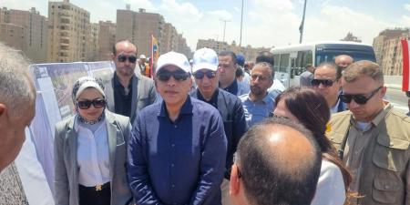 بتكلفة 4.5 مليار جنيه.. مدبولي يتفقد محور عمرو بن العاص بمحافظة الجيزة