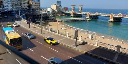 أمطار خفيفة ورياح ترابية.. الأرصاد تُعلن طقس الإثنين وحالة الملاحة بالبحرين