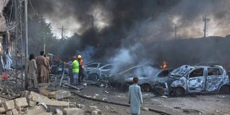 مقتل 24 شخصًا في تفجير استهدف قطارًا يقل عسكريين بإقليم بلوشستان الباكستاني