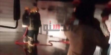 اندلاع حريق بمحطة وقود جوار موقف الأقاليم بأسوان.. والحماية المدنية تكثف جهودها للسيطرة