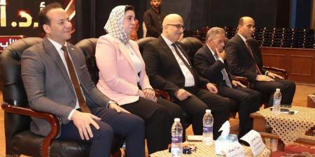 وكيل صحة البحيرة ونقيب الأطباء يشهدان احتفالية تخرج دفعة جديدة وإنهاء تدريب الامتياز