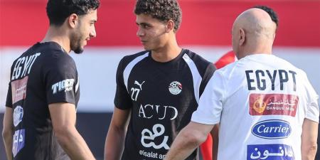 عمر مرموش وحمزة عبدالكريم ينتظمان في معسكر منتخب مصر