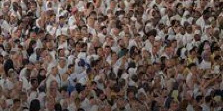 حجاج بيت الله الحرام يؤدون طواف الإفاضة في أجواء إيمانية داخل المسجد الحرام