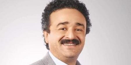 عبد المنعم رياض: "تياترو" يكشف استغلال أحلام الشباب وصناعة الزيف